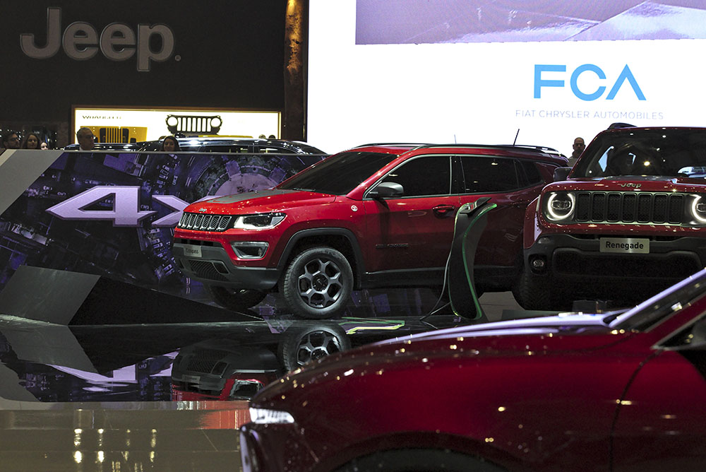 Fiat Chrysler proposes Renault merger